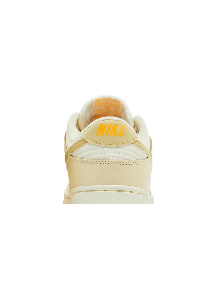 Кроссовки Nike Wmns Dunk Low 'Muslin Team Gold' — изображение 8 из 9