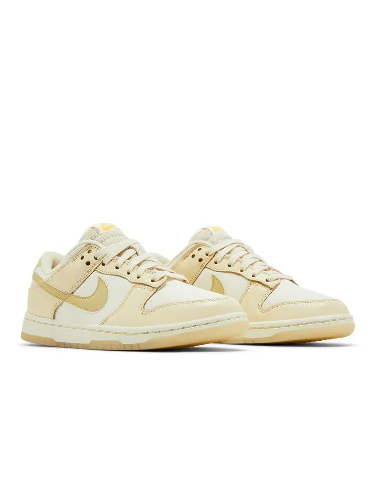 Кроссовки Nike Wmns Dunk Low 'Muslin Team Gold' — изображение 9 из 9