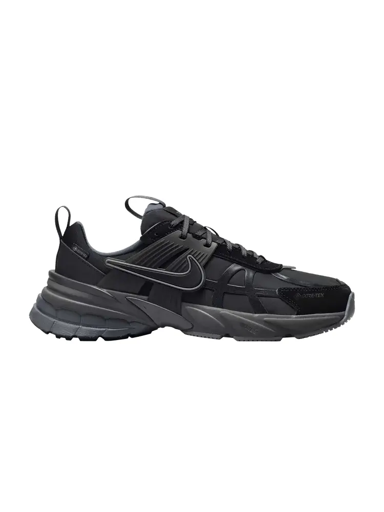 Кроссовки Nike Wmns V2K Run GORE-TEX Iron Grey — изображение 1 из 1, серый