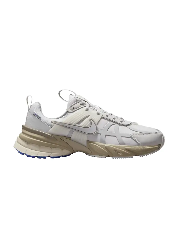 Кроссовки Nike V2K Run GORE-TEX Light Iron Ore (серый) — изображение 1 из 1, серый металл