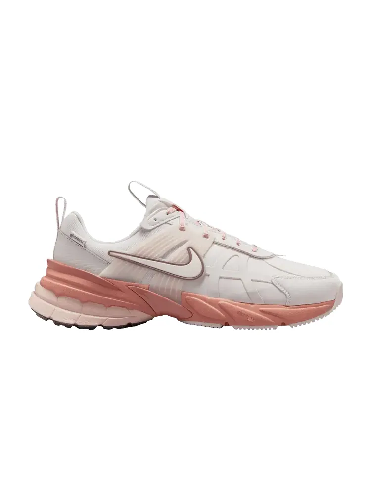 Кроссовки Nike Wmns V2K Run GORE-TEX Phantom Terra Blush — изображение 1 из 1, розовый