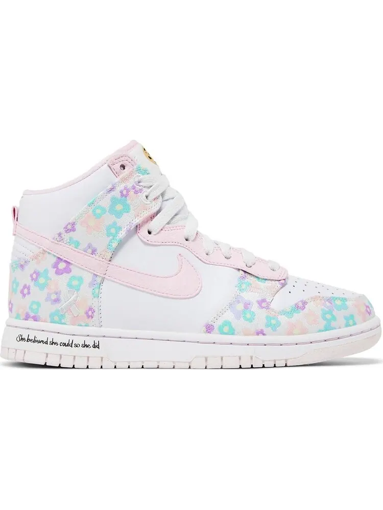 Кроссовки Wmns Dunk High 'Doernbecher XIX' — изображение 1 из 4, фиолетовый