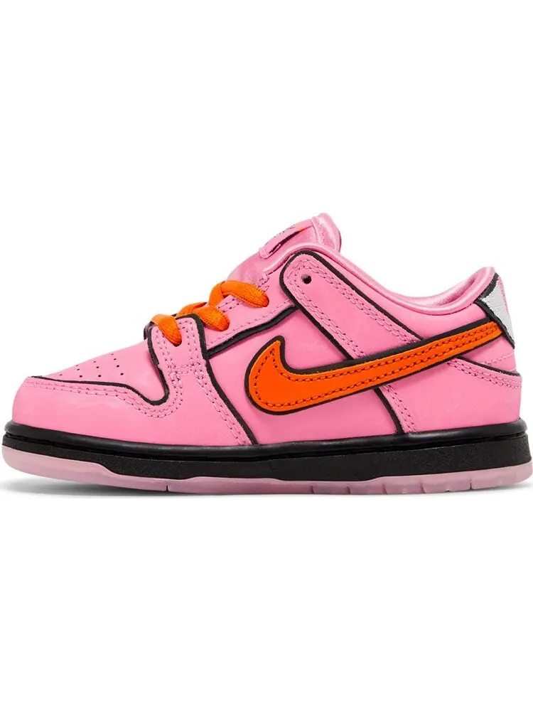 Кроссовки The Powerpuff Girls x Dunk Low Pro SB QS TD 'Blossom' — изображение 3 из 4, розовый