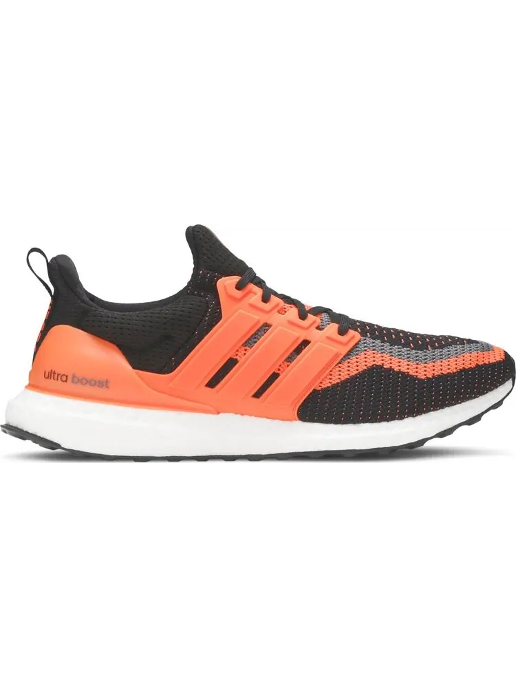 Кроссовки Adidas Juventus FC x UltraBoost DNA 'Football Pack' — изображение 1 из 8, оранжевый