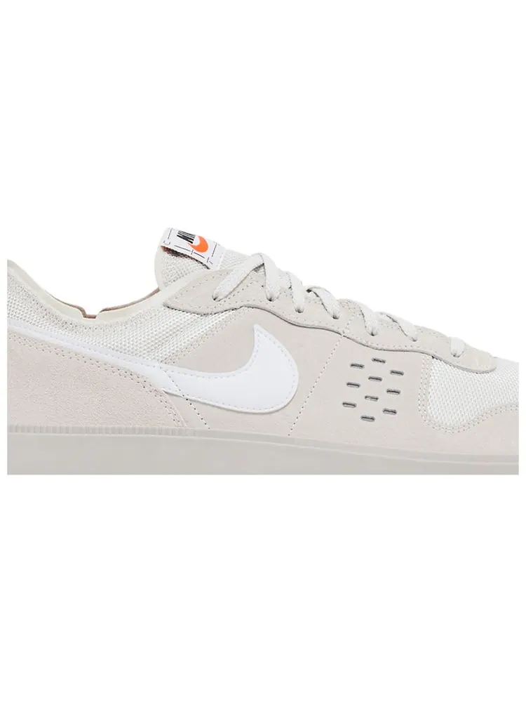 Кроссовки Nike C1TY 'Safety Cone' — изображение 2 из 8, серый
