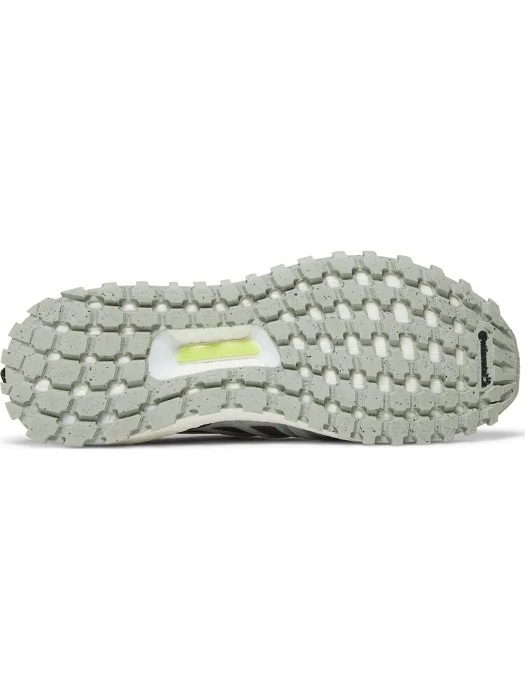 Кроссовки Adidas UltraBoost Cold.RDY 'White Halo Green' — изображение 4 из 8, серый