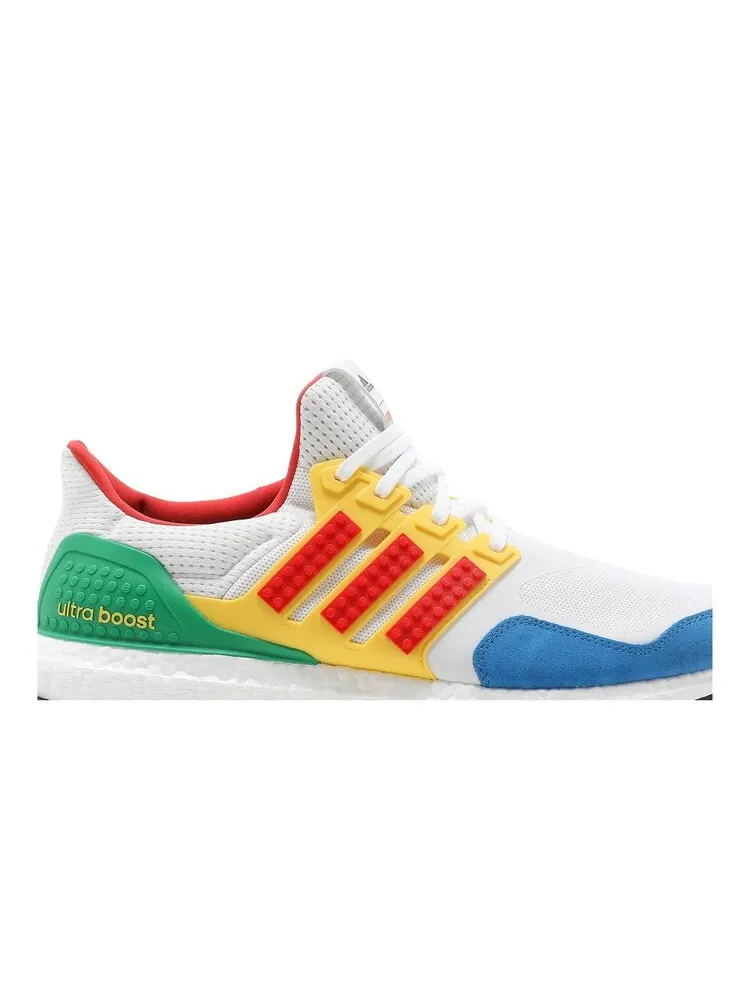 Кроссовки Adidas LEGO x UltraBoost DNA — изображение 2 из 4, белый