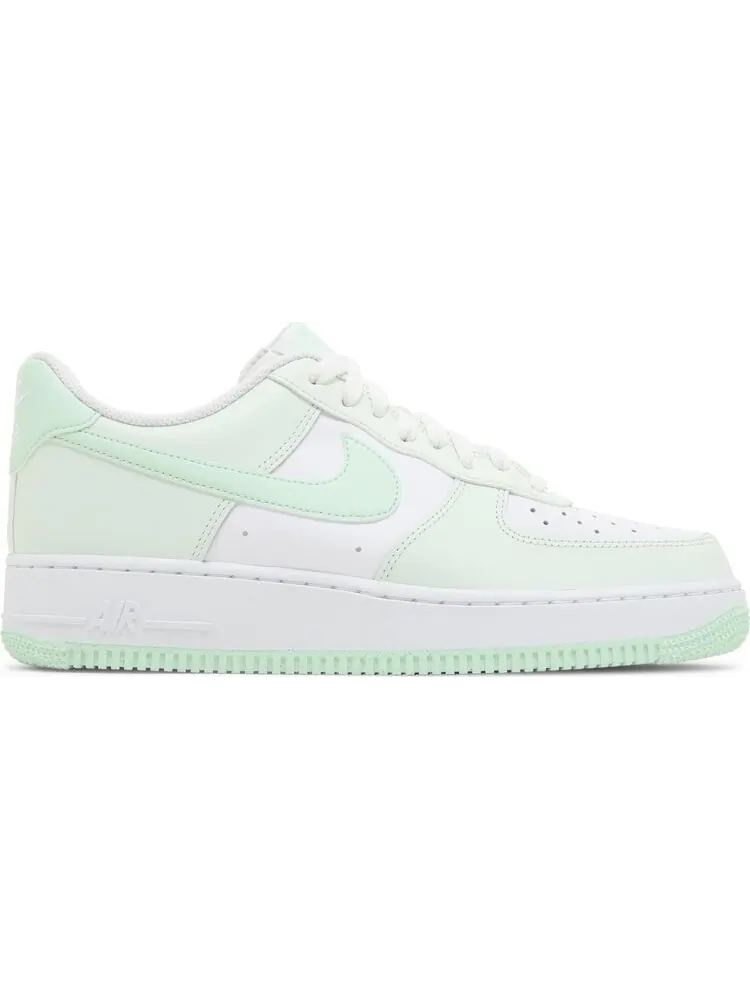 Кроссовки Nike Air Force 1 Low 'Mint Foam' — изображение 1 из 4, зеленый