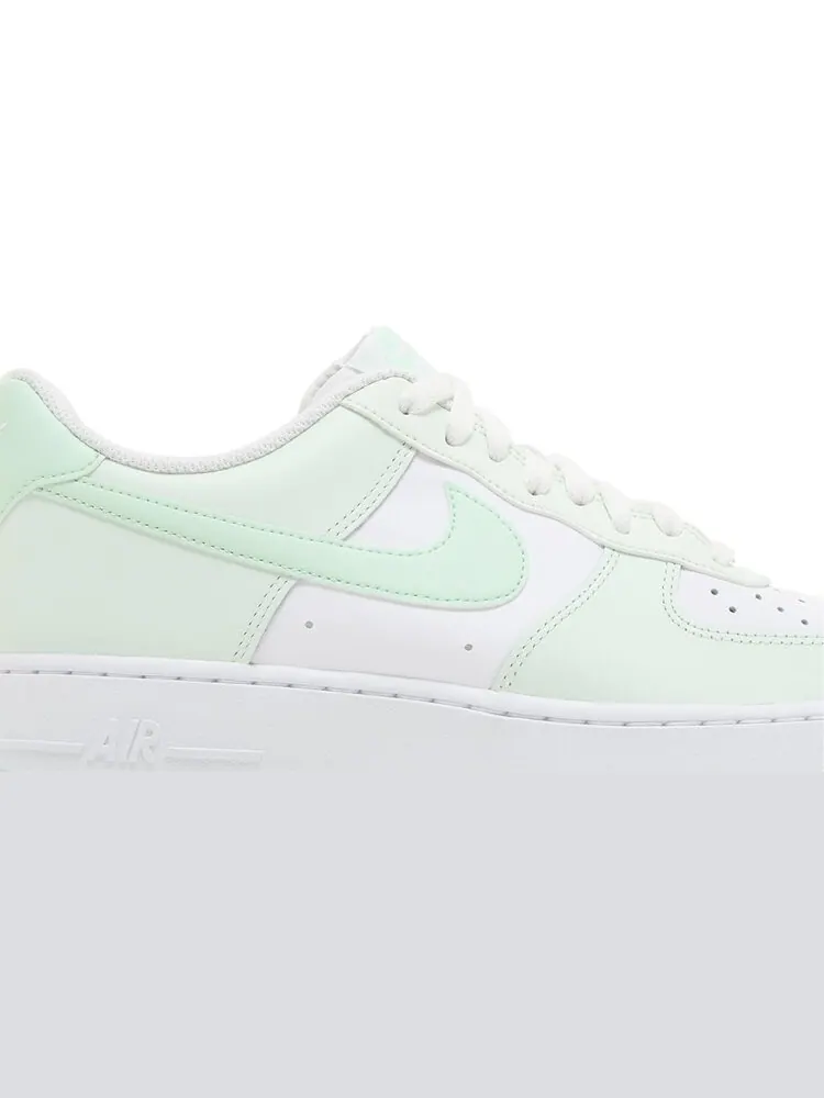 Кроссовки Nike Air Force 1 Low 'Mint Foam' — изображение 2 из 4, зеленый