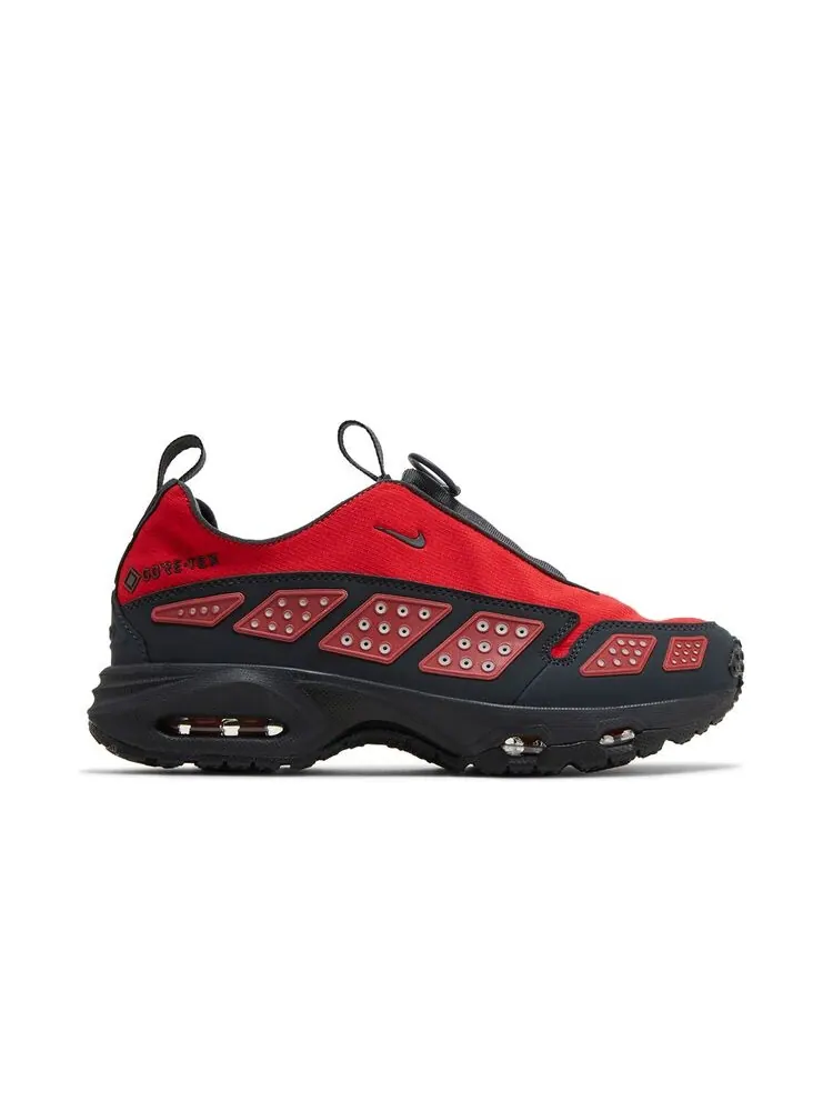 Кроссовки Nike Wmns Air Sunder Max GORE-TEX Hyper Crimson — изображение 1 из 6, красный