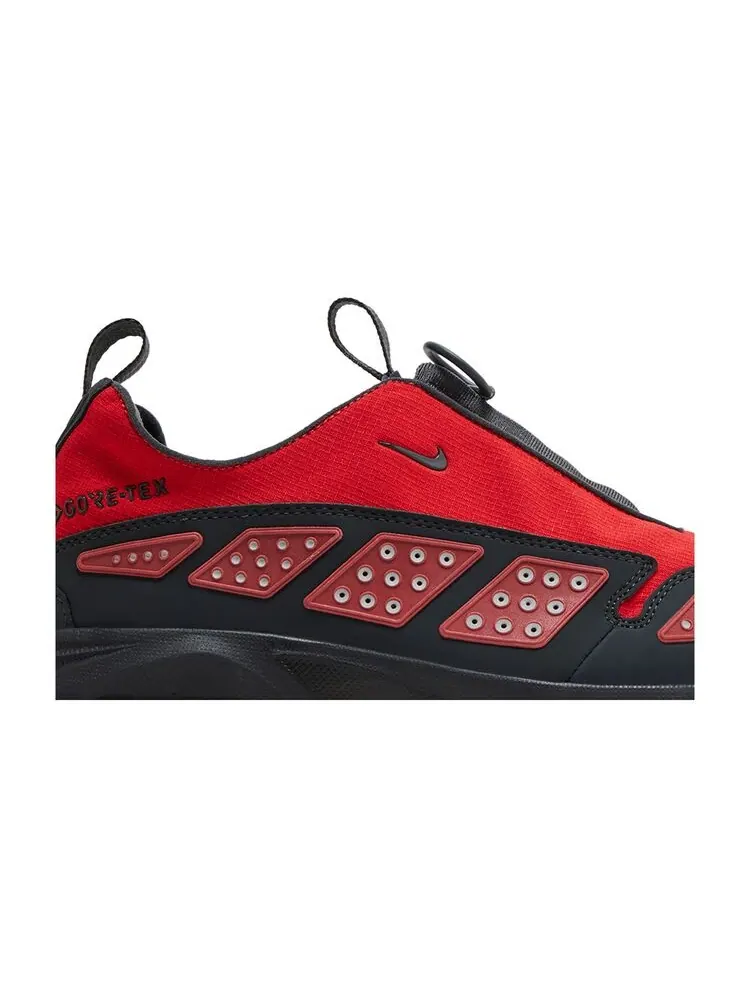 Кроссовки Nike Wmns Air Sunder Max GORE-TEX Hyper Crimson — изображение 2 из 6, красный