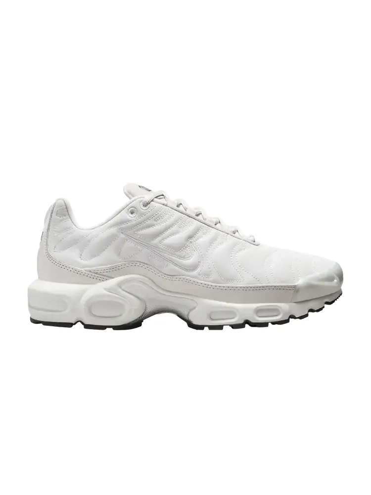 Кроссовки Nike Wmns Air Max Plus — изображение 1 из 1, белый