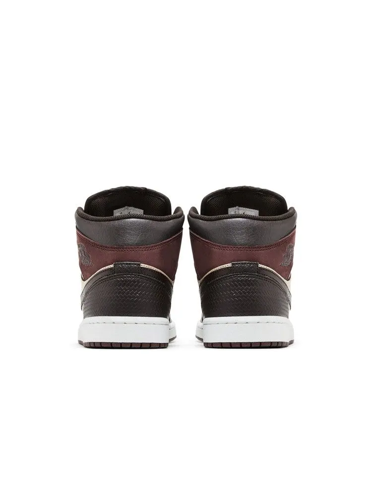 Кроссовки Air Jordan Air Jordan 1 Mid SE 'Paris YMCA' — изображение 7 из 9