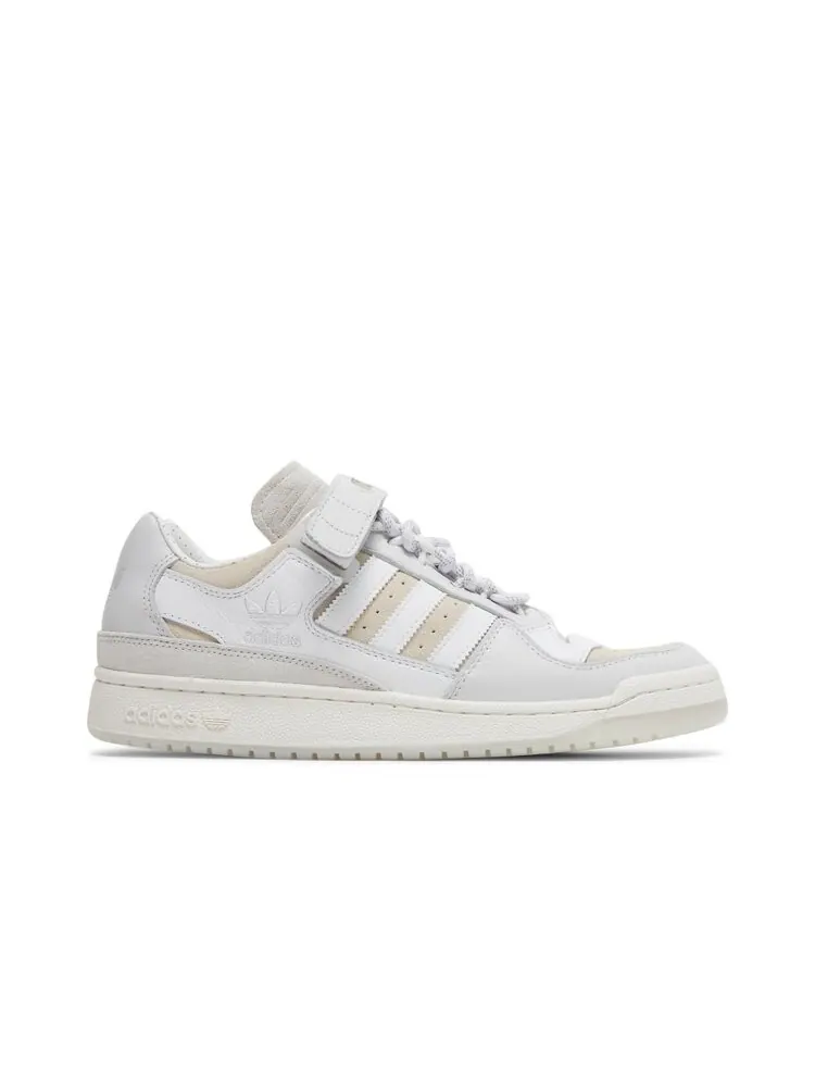 Кроссовки Adidas Ivy Park x Forum Low — изображение 1 из 4, белый