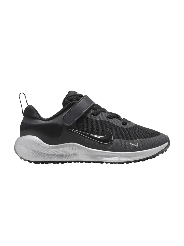 Кроссовки Nike Revolution 7 SE PS 'Black Metallic Silver' — изображение 1 из 1