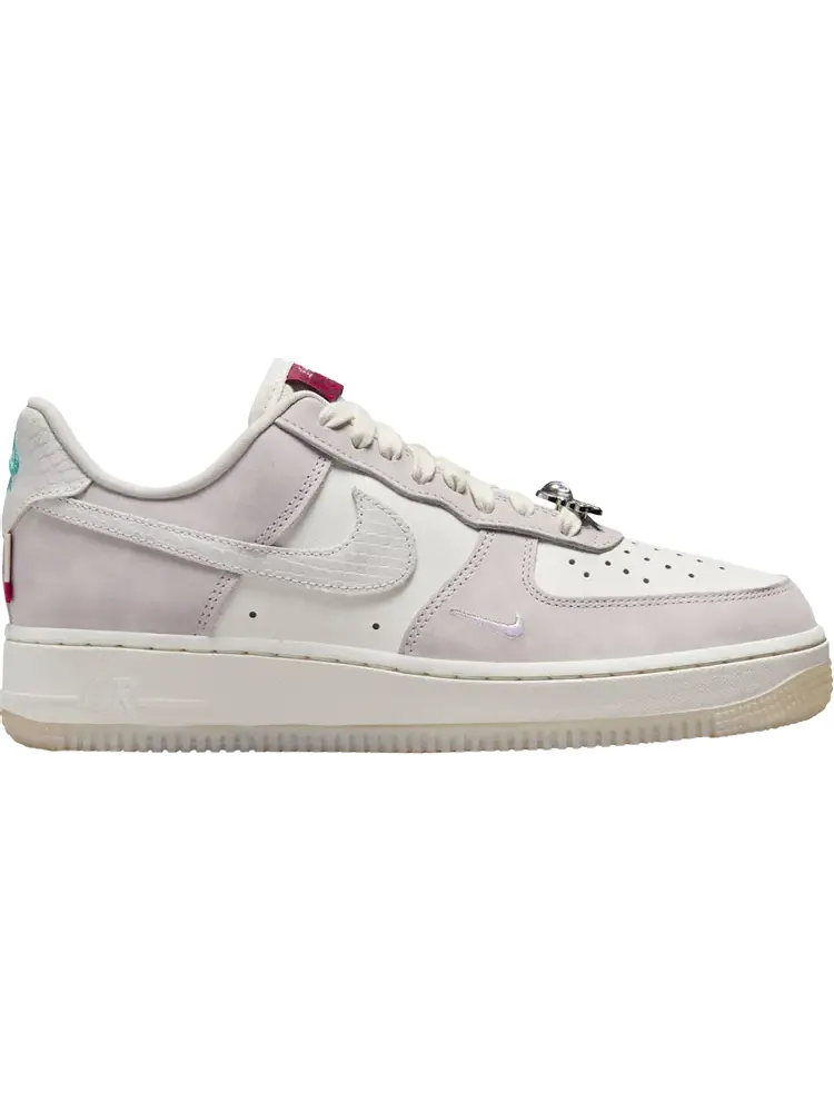 Кроссовки Wmns Air Force 1 '07 LX 'Year of the Dragon' — изображение 1 из 1, фиолетовый
