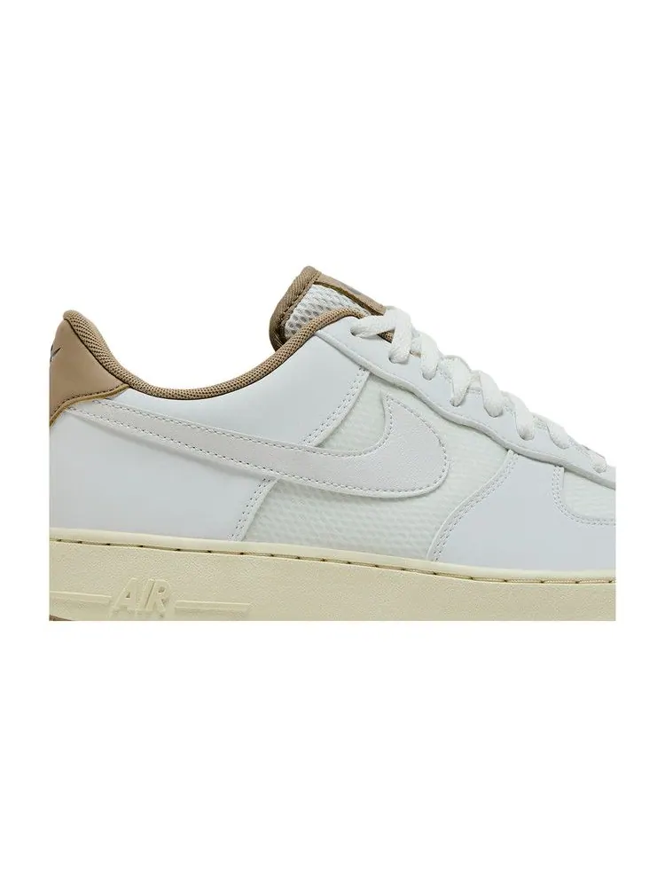 Кроссовки Nike Air Force 1 '07 LV8 'Coconut Milk Khaki' — изображение 3 из 9, белый/хаки//белый