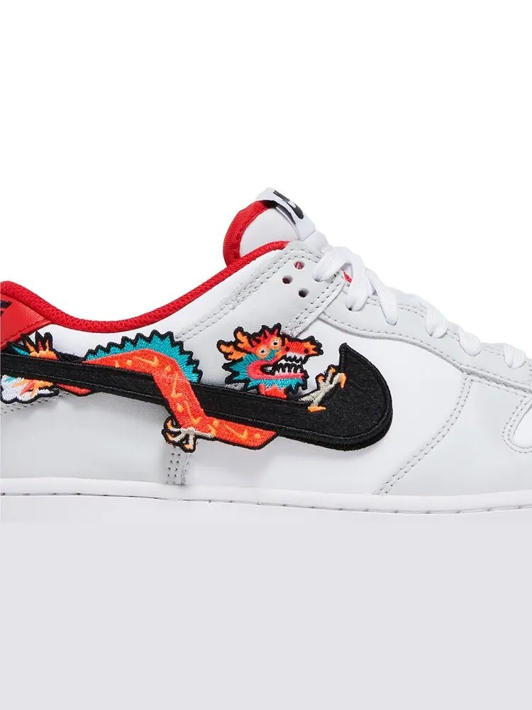 Кроссовки Dunk Low GS 'Year of the Dragon' — изображение 2 из 4, серый