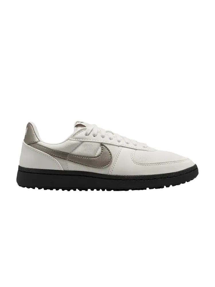 Кроссовки Nike Wmns Field General 82, Phantom Metallic Pewter — изображение 1 из 1, белый