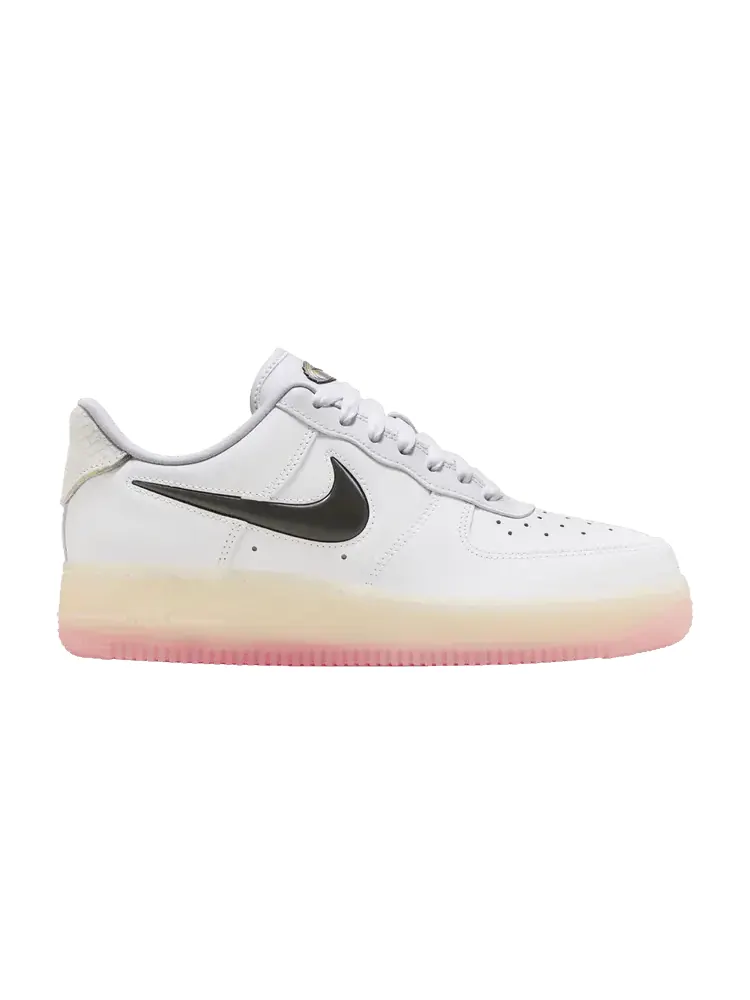 Кроссовки Nike Wmns Air Force 1 Low 'Year of the Dragon' — изображение 1 из 1, белый//бледный/розовый