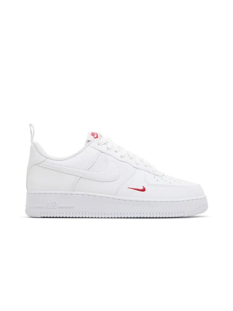 Кроссовки Nike Air Force 1 '07 'Red Mini Swoosh' — изображение 2 из 9, белый/красный/белый