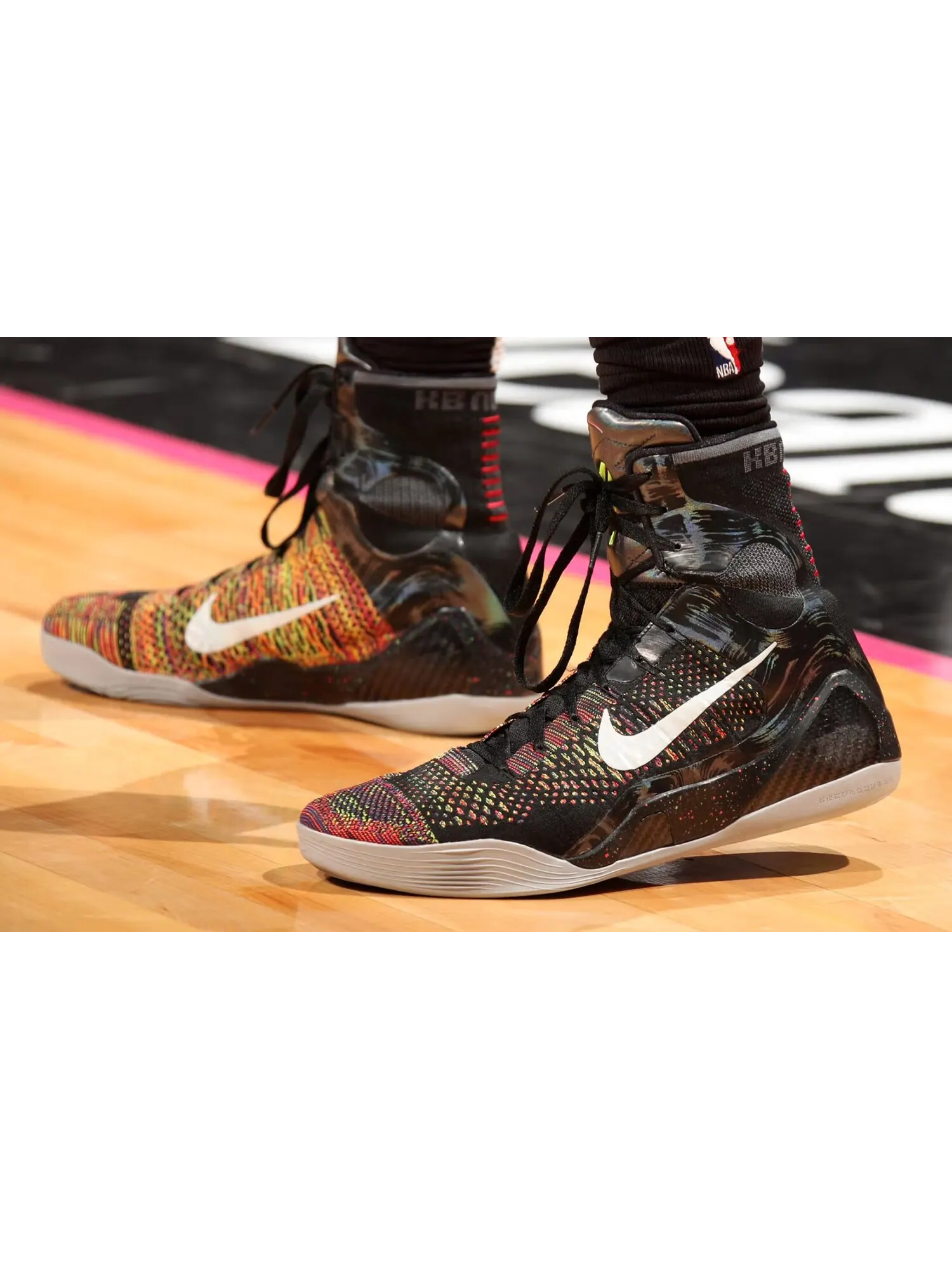 Баскетбольные кроссовки Nike Kobe 9 Elite "Masterpiece" — изображение 5 из 13, черный/фиолетовый