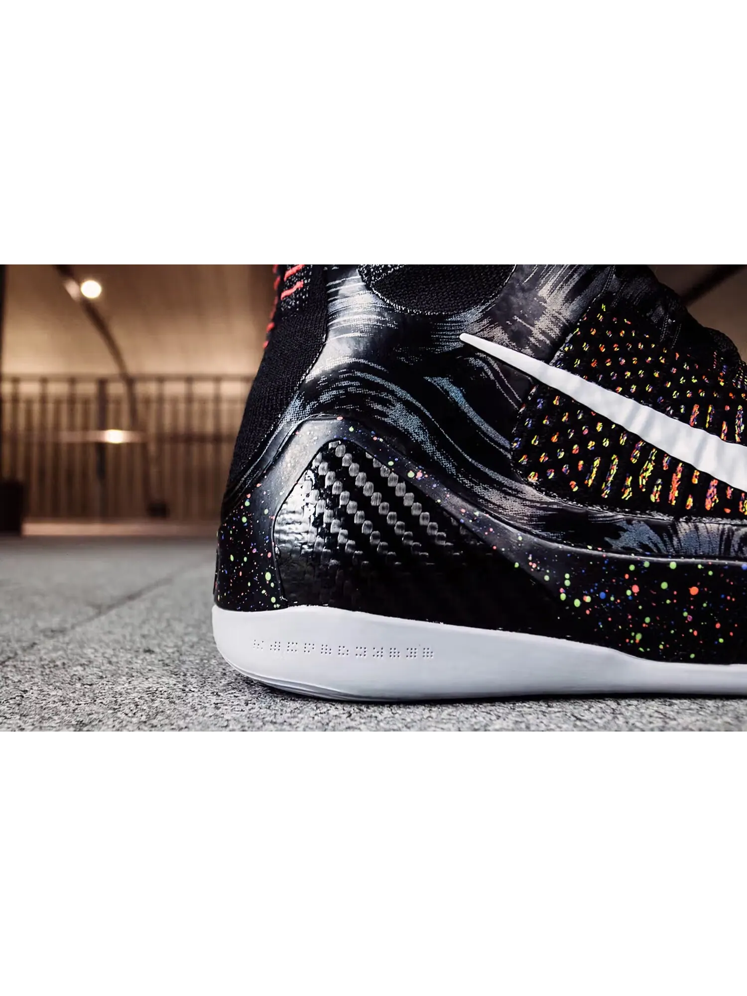 Баскетбольные кроссовки Nike Kobe 9 Elite "Masterpiece" — изображение 10 из 13, черный/фиолетовый