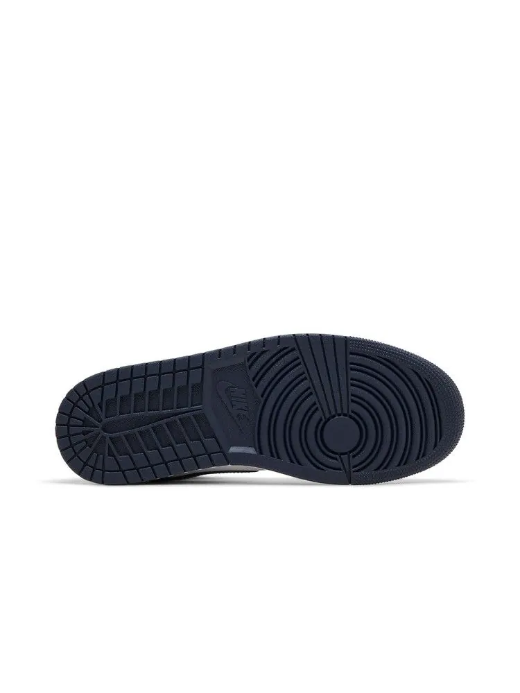 Кроссовки Air Jordan Wmns Air Jordan 1 Mid 'Midnight Navy Gold Charms' — изображение 5 из 9