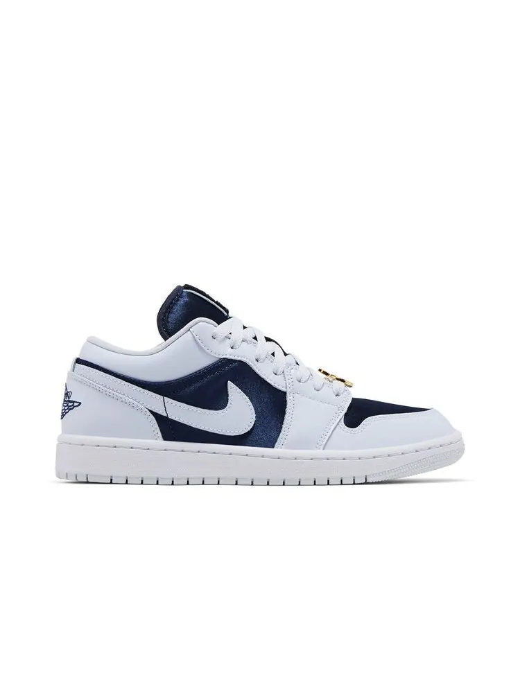 Кроссовки Air Jordan Wmns Air Jordan 1 Low SE Midnight Navy Gold Charms — изображение 1 из 6, темно-синий золотистый