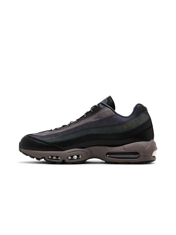 Кроссовки A Ma Maniére x Air Max 95 SP 'Black Violet Ore' — изображение 3 из 8, черный фиолетовый