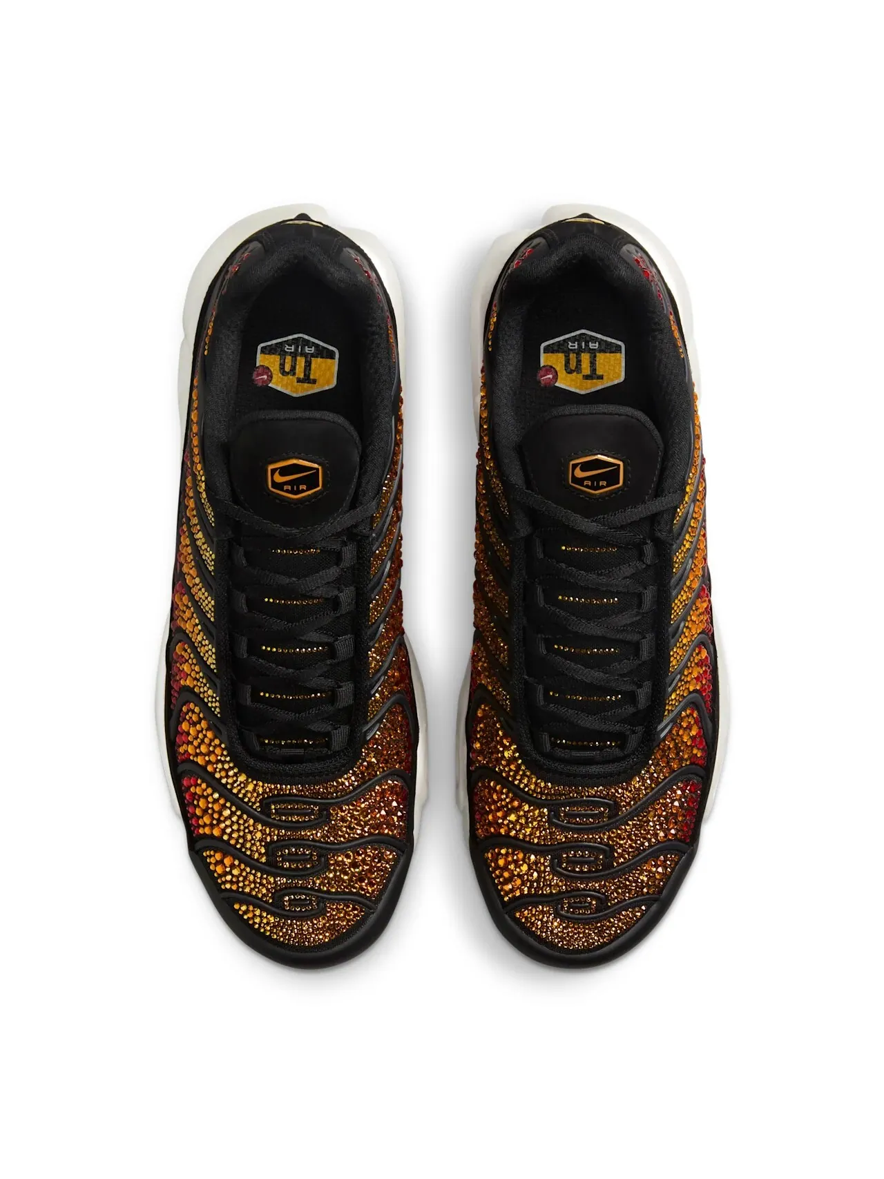 Кроссовки женские Swarovski x Nike Air Max Plus — изображение 3 из 10, черный/красный