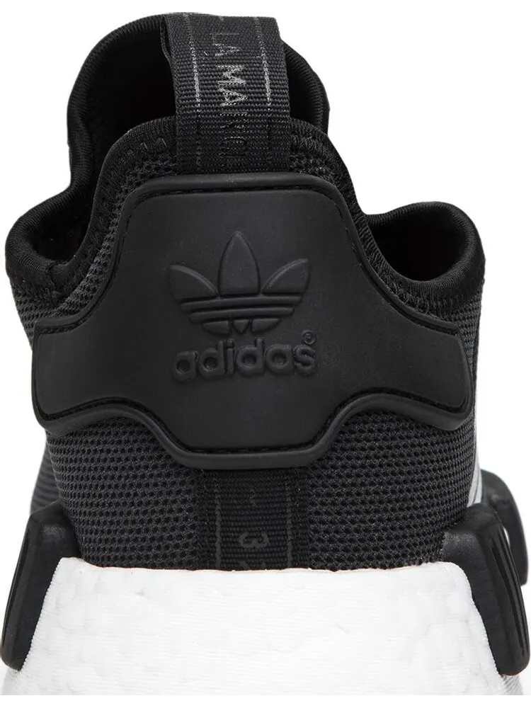 Кроссовки Adidas atmos x NMD_R1 'Black' — изображение 7 из 8, черный