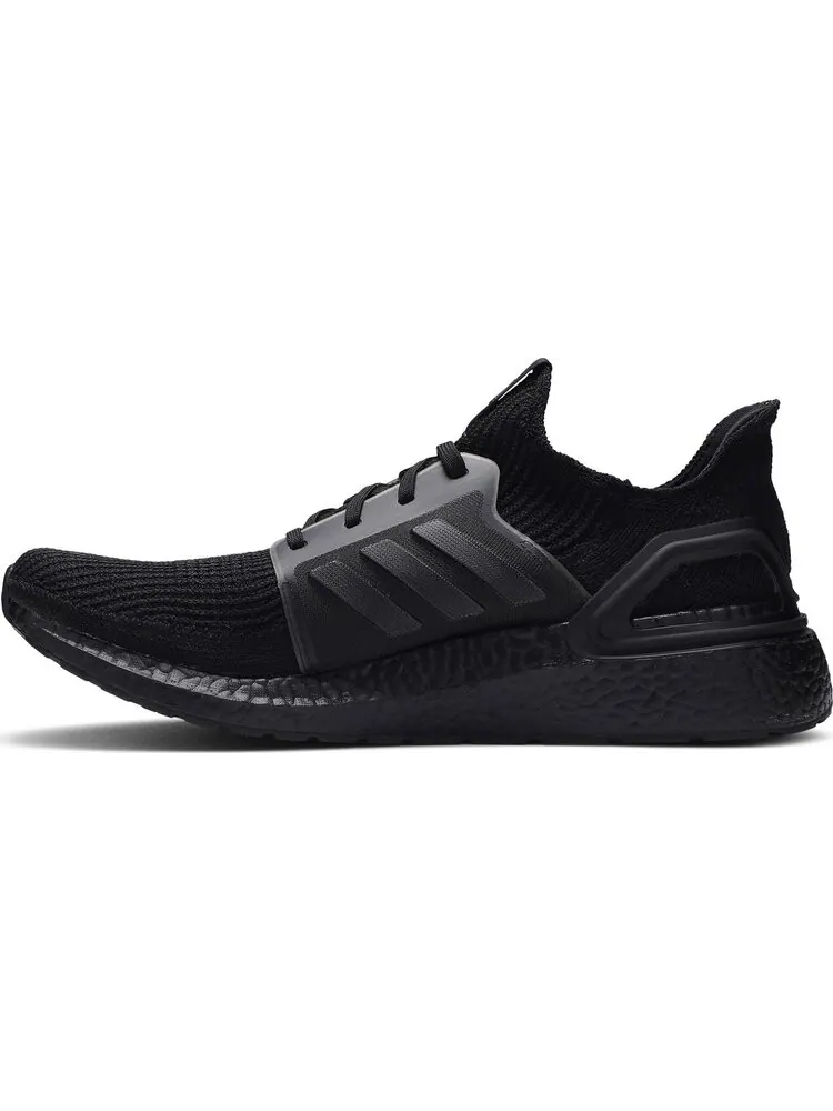 Кроссовки Adidas UltraBoost 19 'Triple Black' — изображение 3 из 8, черный