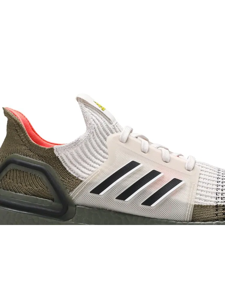 Кроссовки Adidas UltraBoost 19 — изображение 2 из 4, зеленый