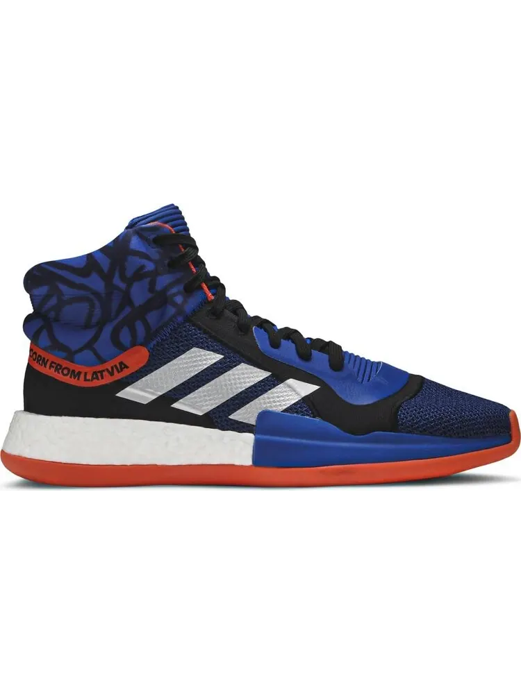 Кроссовки Adidas Marquee Boost 'Kristaps Porzingis' — изображение 1 из 8, синий