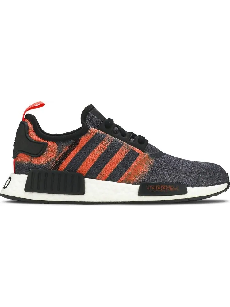 Кроссовки Adidas NMD_R1 'Stencil Pack - Solar Red' — изображение 1 из 8, черный
