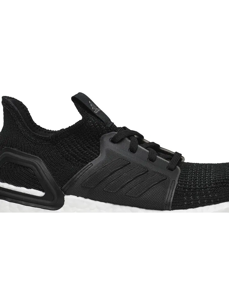 Кроссовки Adidas Wmns UltraBoost 19 'Core Black' — изображение 2 из 8, черный