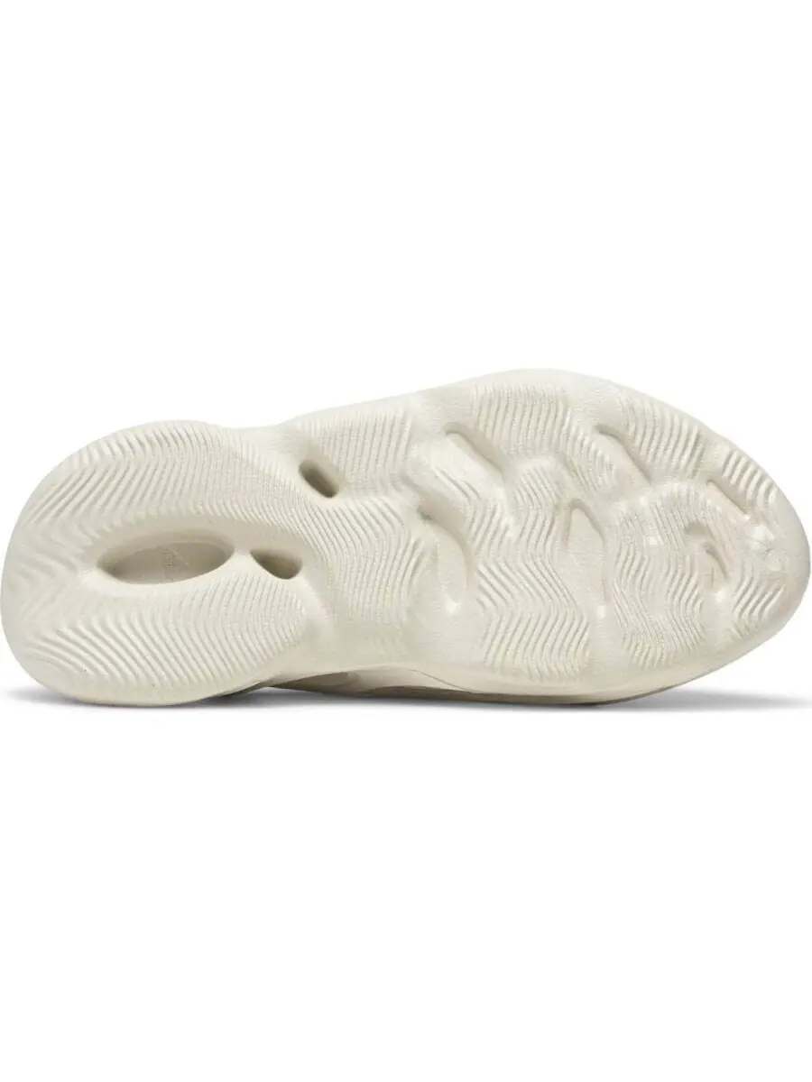 Кроссовки Adidas Yeezy Foam Runner Ararat — изображение 3 из 8