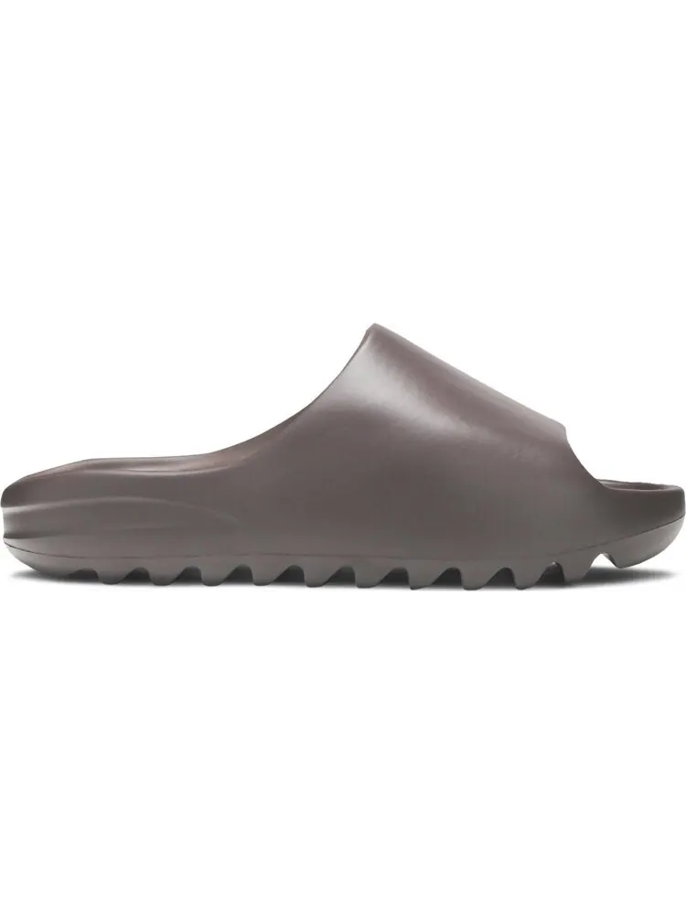 Сандалии Adidas Yeezy Slides 'Soot' — изображение 1 из 8, черный