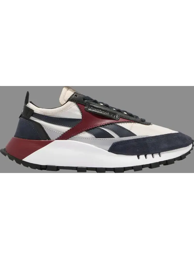 Кроссовки romantic crown x classic legacy core 'white collegiate burgundy' Reebok, пломбир — изображение 1 из 1, бежевый