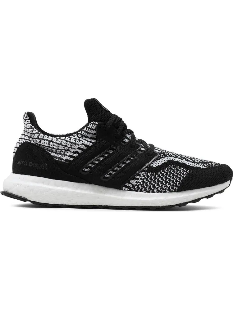 Кроссовки Adidas UltraBoost 5.0 DNA J 'Oreo' — изображение 1 из 8, черный