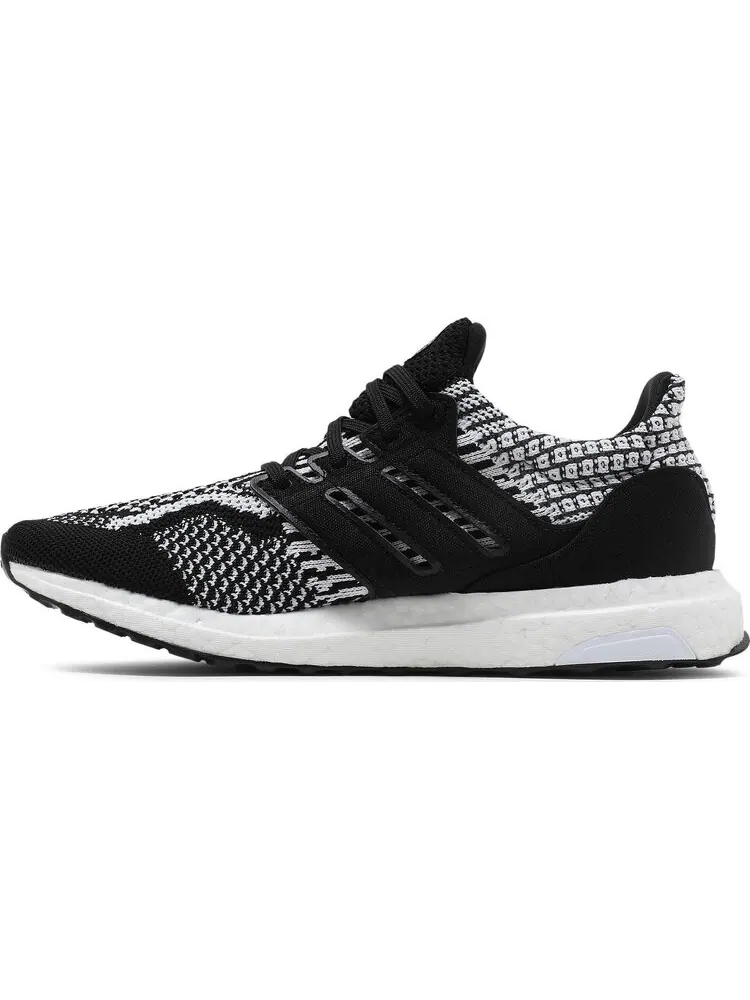 Кроссовки Adidas UltraBoost 5.0 DNA J 'Oreo' — изображение 3 из 8, черный