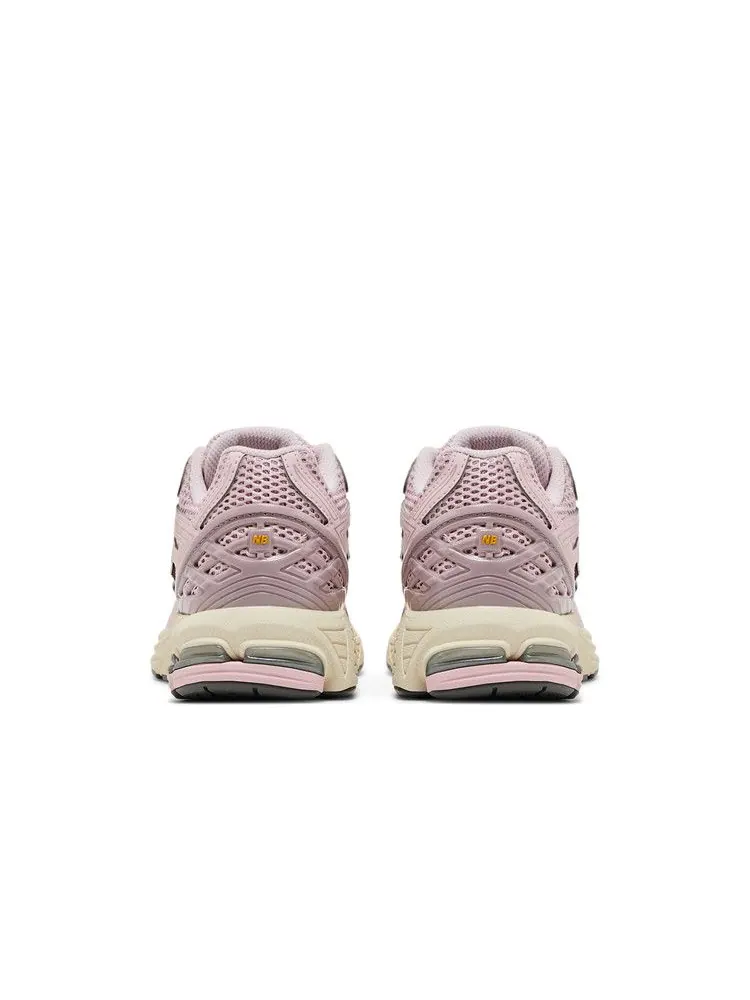 Кроссовки New Balance 1906R Big Kid 'Rose Sugar Ice Wine' — изображение 7 из 9, розовый/винный