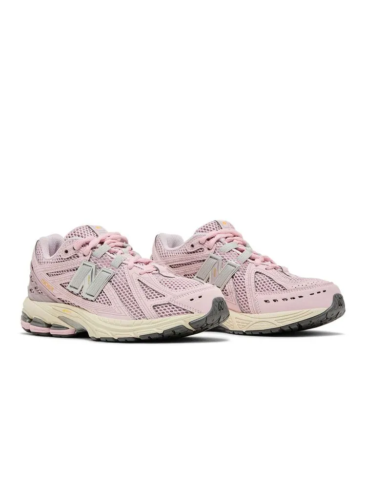 Кроссовки New Balance 1906R Big Kid 'Rose Sugar Ice Wine' — изображение 9 из 9, розовый/винный