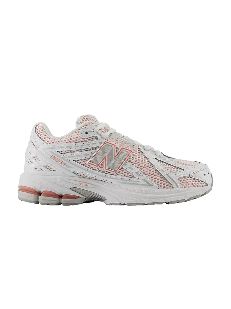 Кроссовки New Balance 1906R Big Kid 'White Sun Fade Red' — изображение 1 из 1, белый/красный