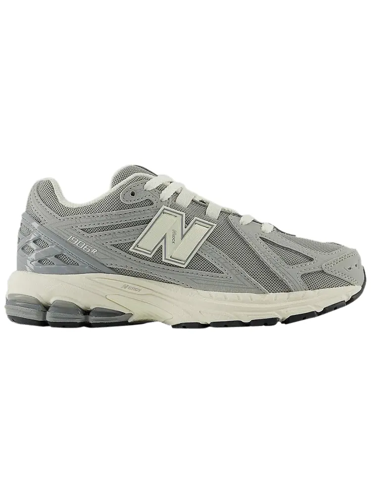Кроссовки New Balance 1906R Big Kid Wide 'Raincloud' — изображение 1 из 1, дождь