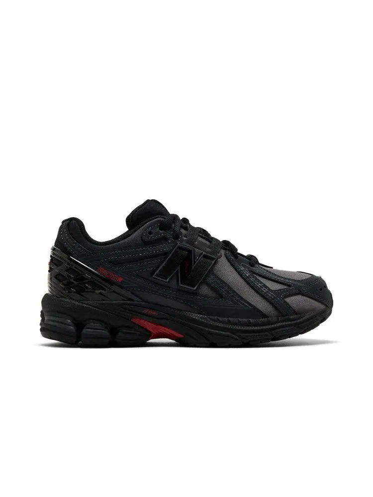 Кроссовки New Balance 1906R Big Kid 'Castlerock Fade Red' — изображение 2 из 9, красный