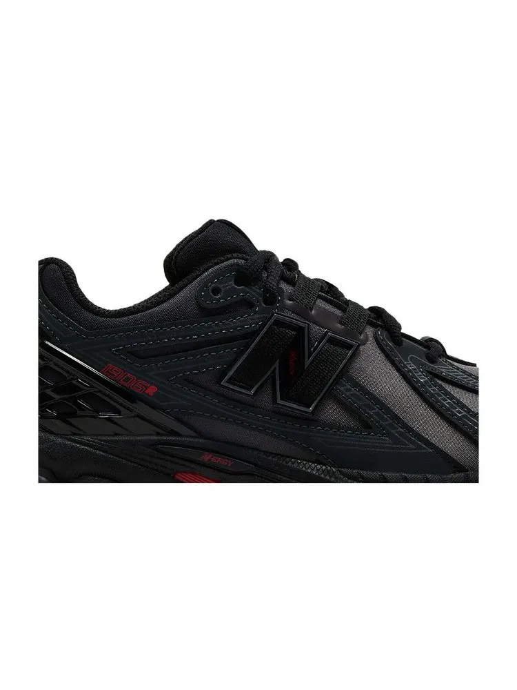 Кроссовки New Balance 1906R Big Kid 'Castlerock Fade Red' — изображение 3 из 9, красный