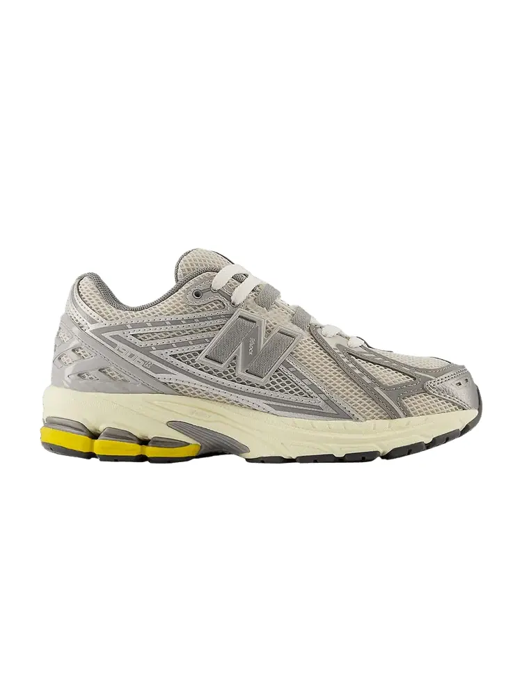 Кроссовки New Balance 1906R Big Kid Wide 'Moonbeam Raincloud' — изображение 1 из 1, серебристый