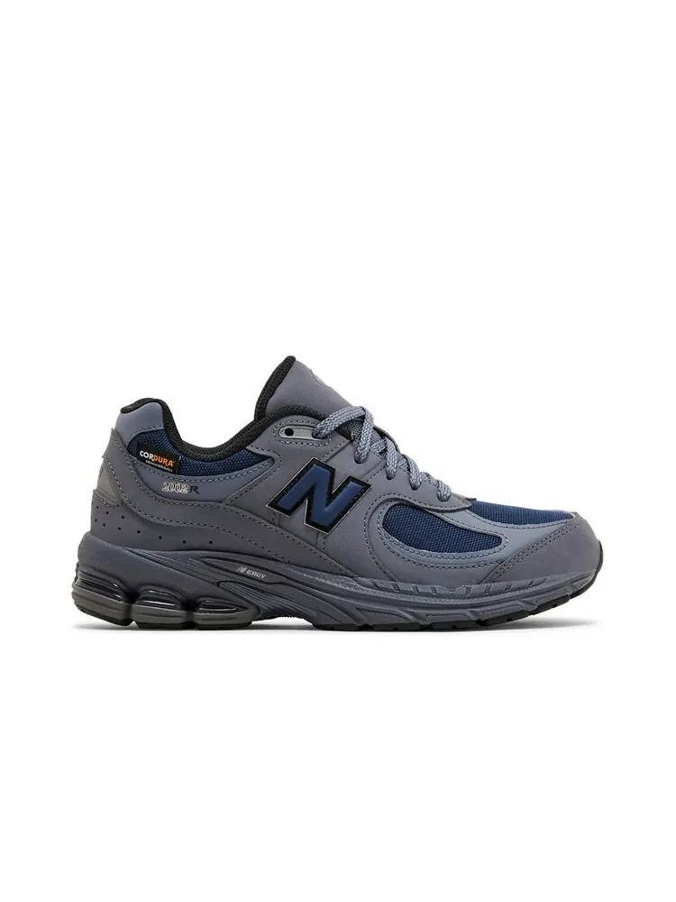 Кроссовки New Balance 2002R Big Kid Dark Arctic Grey Navy — изображение 1 из 6, темный серый темно-синий